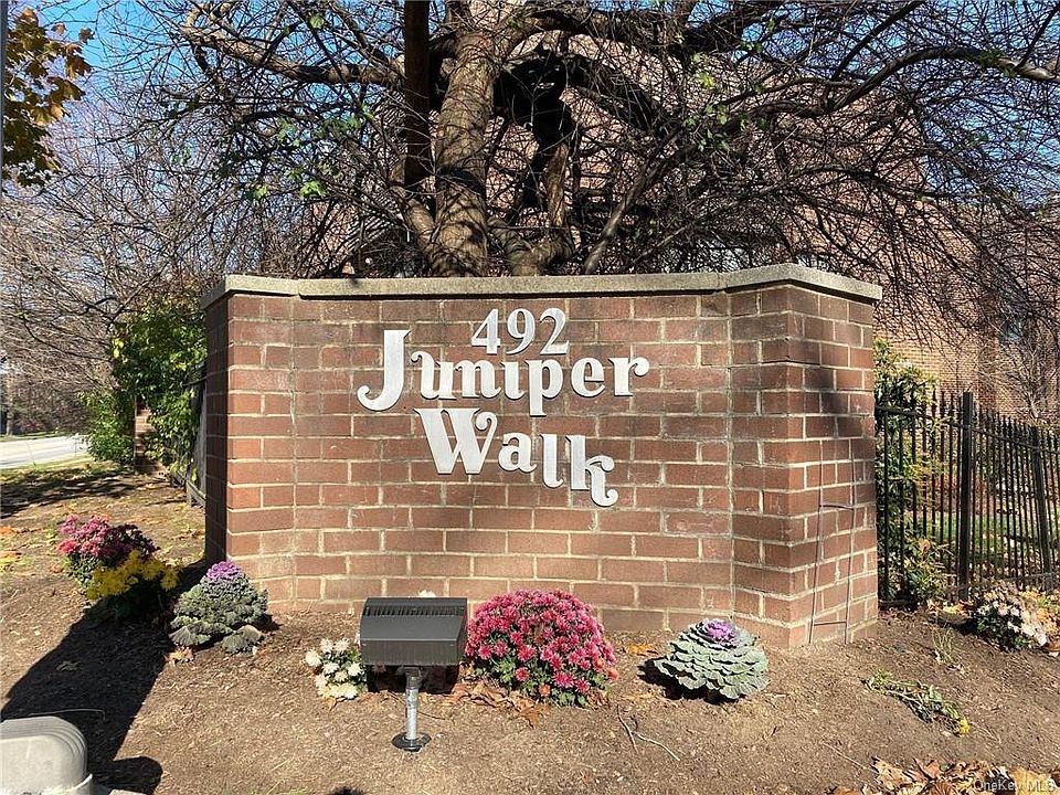 1st image of 492 N Broadway APT 6