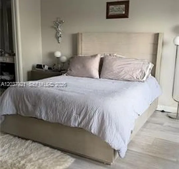 45 SW 9th St #1106 — Photo 40