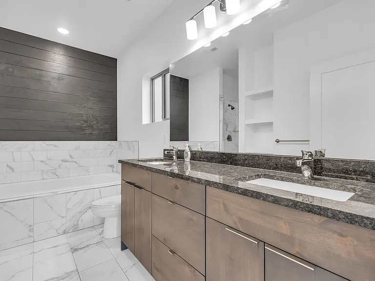 2250 N 475 W — Photo 18