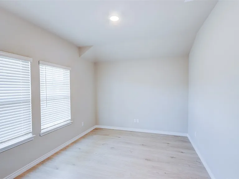 6210 Trado Dr — Photo 4
