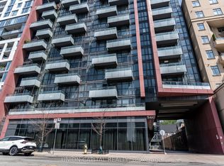 560 Front St W #832, Toronto, ON M5V 1C1