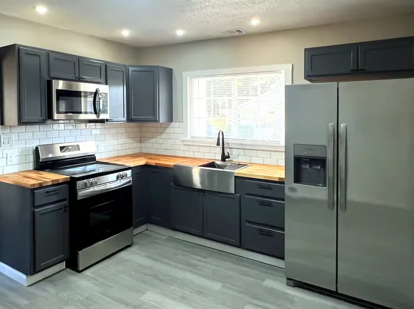 509 Acacia St, Savannah, GA 31405