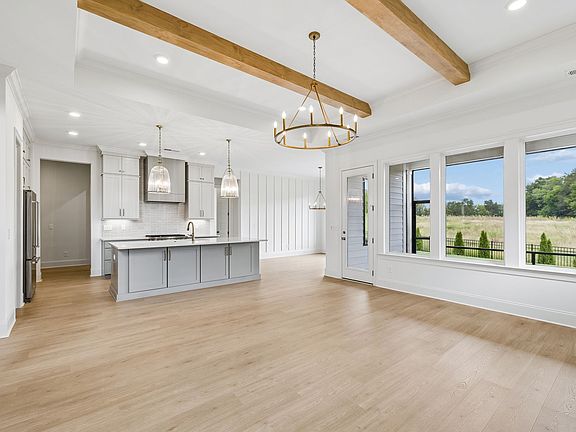 3rd image of 2078 Riley Park Dr