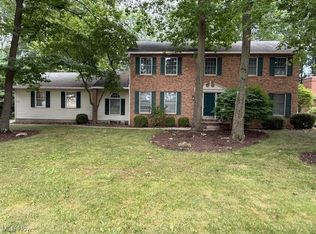428 Cherry Hill Ln, Cortland, OH