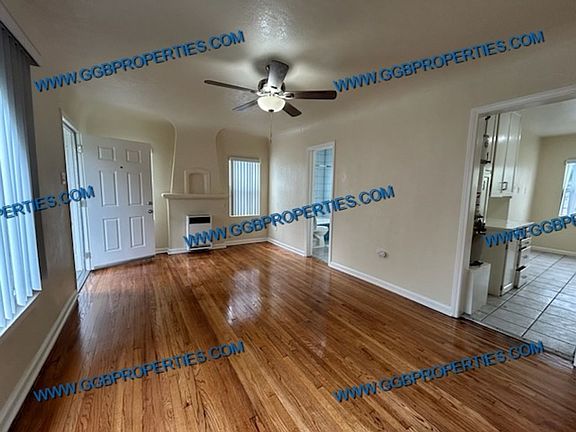 3rd image of 2365-2371 N Eucalyptus Ave #2369