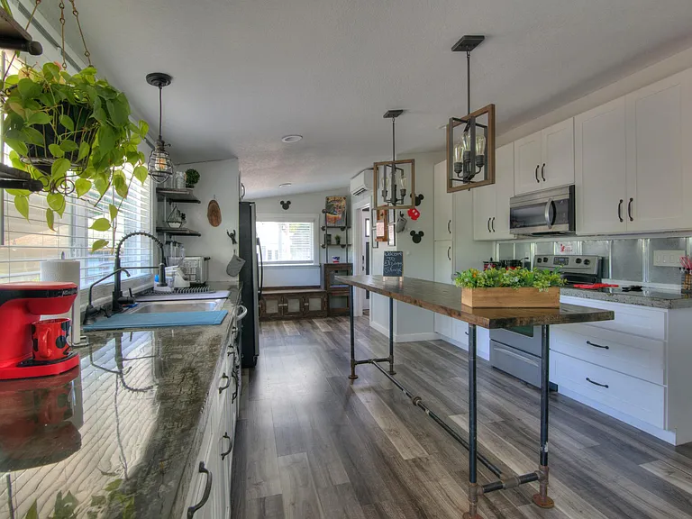 107 Deer Run Dr — Photo 3
