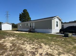 173 Plum Dr, Raeford, NC 28376
