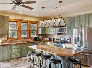 232 N Stoneleigh Road, Center Point, TX 78010