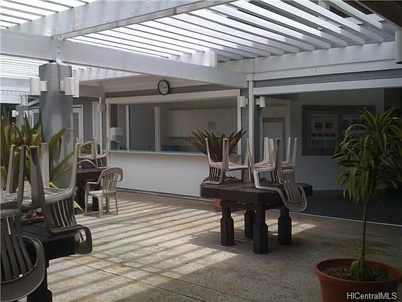2nd image of 403 Mananai Pl #41U