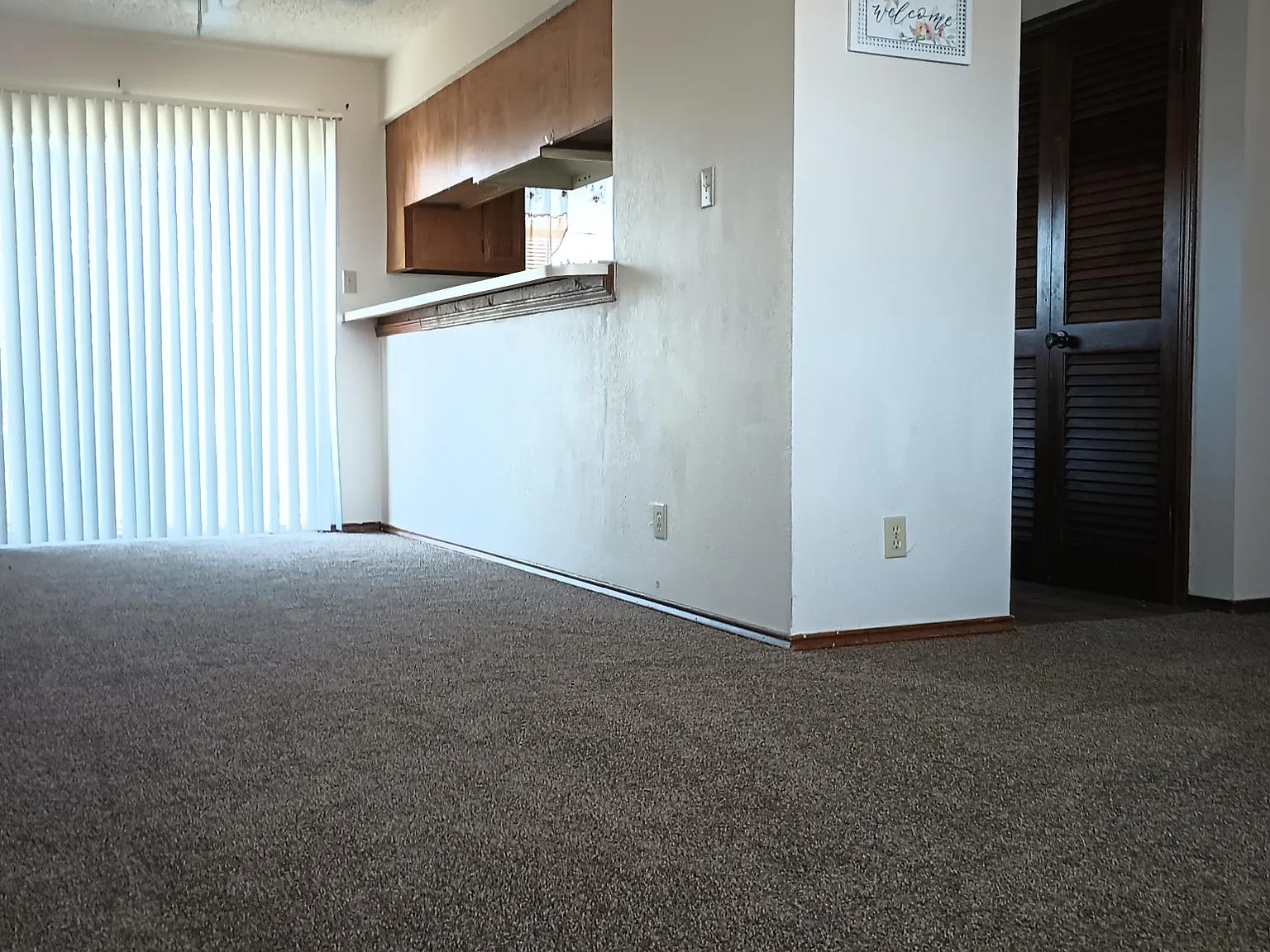 2 bed, 1000 sqft, $850 — Photo 2