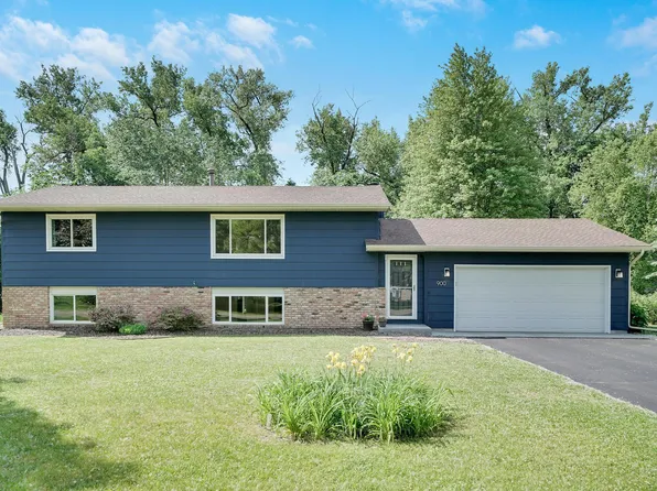 900 James St, Lino Lakes, MN 55014