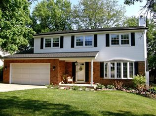 421 Dorset Pl, Glen Ellyn, IL