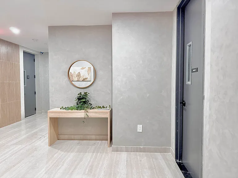 1644 New York Ave #4C — Photo 9