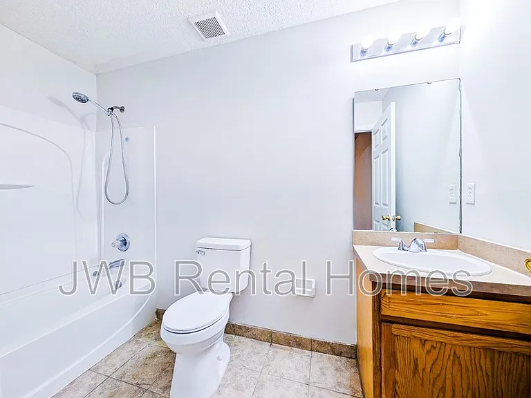 488 Arlington Rd — Photo 16