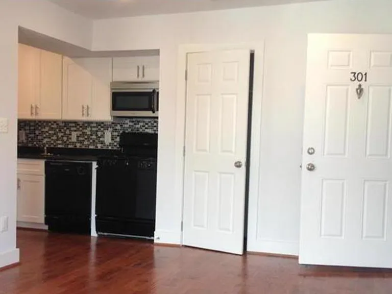 2847 Gainesville St SE — Photo 20