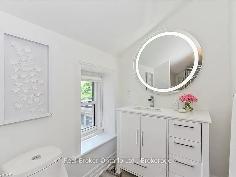 37 Meadowview Ave — Photo 19