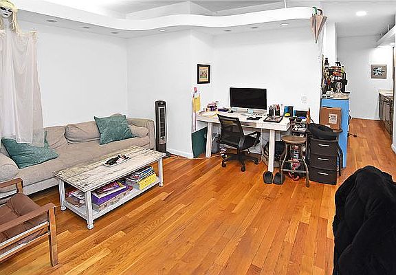 2nd image of 177 Orchard St #A