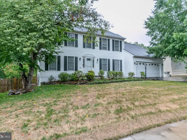 16119 Kennedy St, Woodbridge, VA 22191