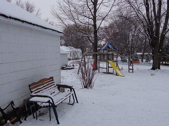 looking towards back yard/swingset