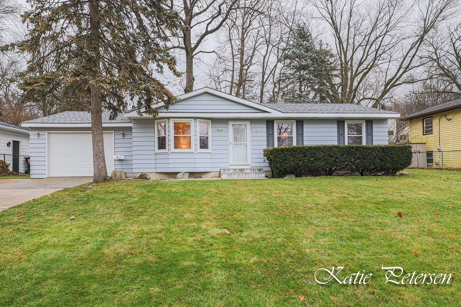 5738 Blaine Ave SE photo 1