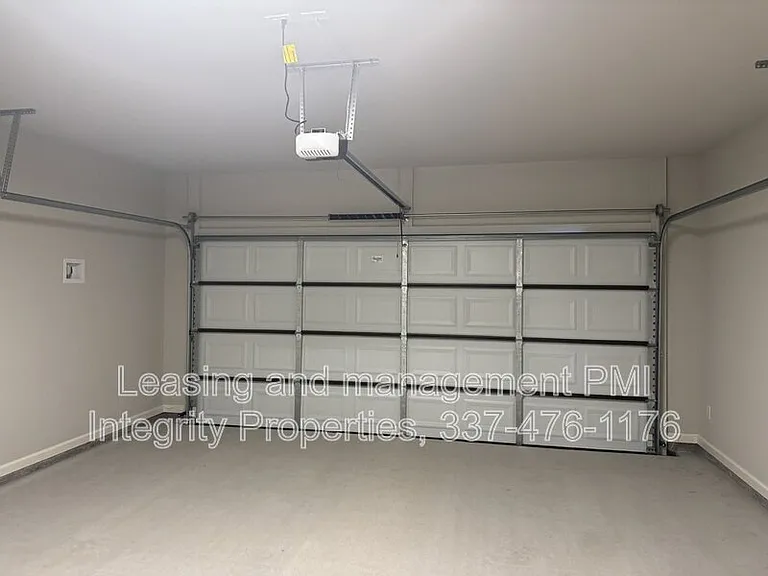 112 Segovia Way — Photo 22