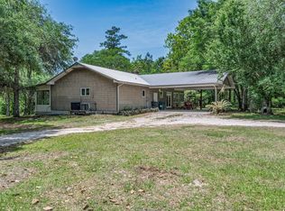 881 Hickory Hammock Rd, Carrabelle, FL 32322