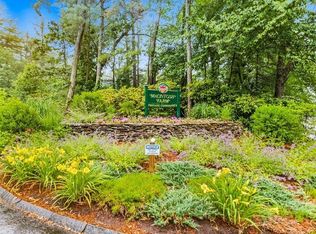 17 Cortland Dr, Sharon, MA 02067