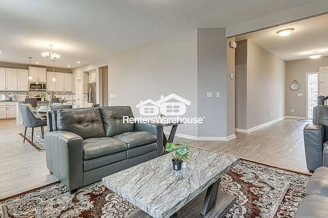 923 112th Ln NE — Photo 8