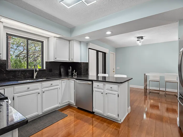 5300 SE Schooner Oaks Way — Photo 14