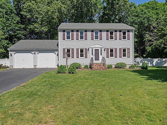 2nd image of 30 Fieldcrest Dr