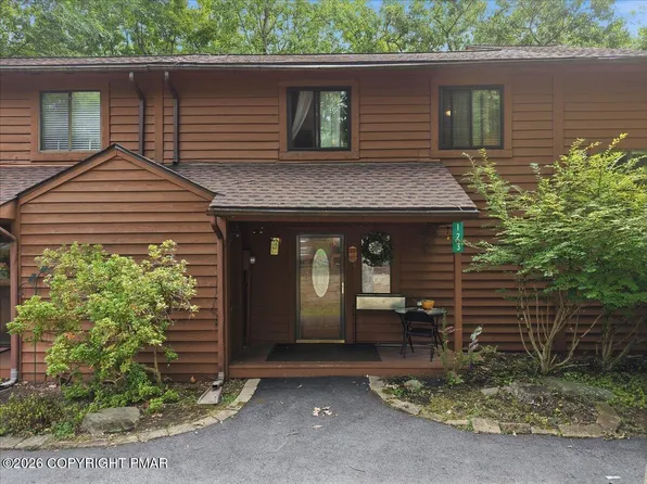 123 Meadow View Ct, Bushkill, PA 18324