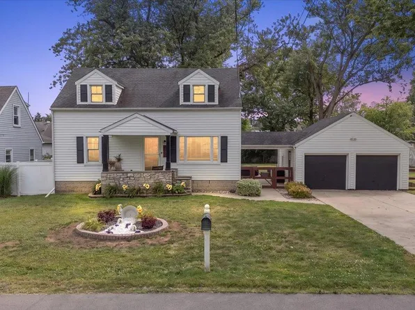5563 Central Dr, Monroe, MI 48161