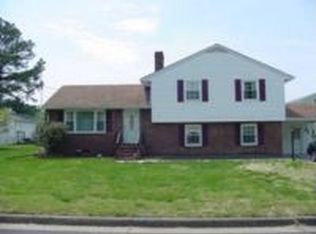 1105 Covington Rd, Colonial Heights, VA 23834