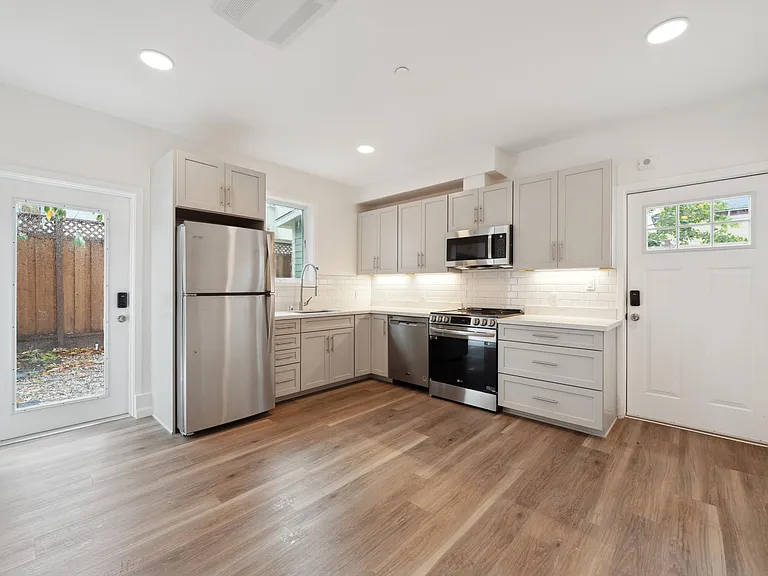 1012 Chester St #4 — Photo 1