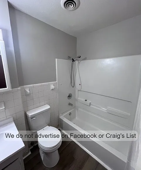 1021 W Rowan St #H — Photo 8