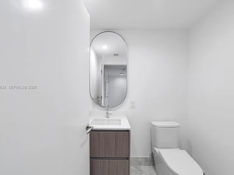 9221 E Bay Harbor Dr #412 — Photo 20