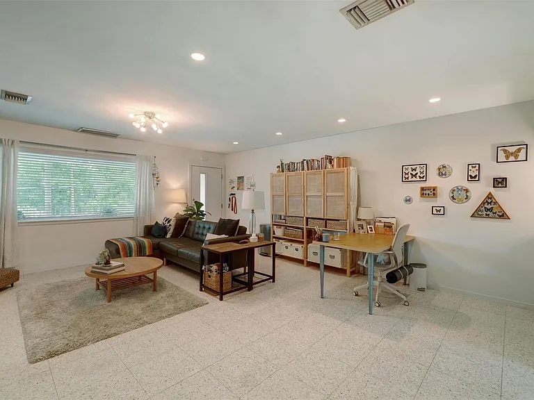 1208 Enfield Rd #202 — Photo 16