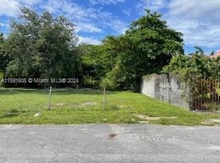2467 NW 61st St, Miami, FL 33142