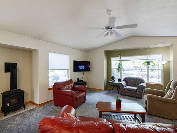 4th image of 2533 NW Monterey Pines Dr