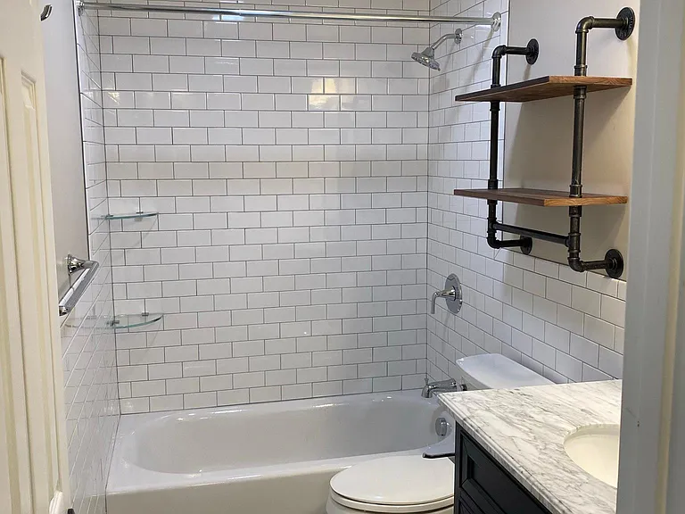 13 Dorchester Dr — Photo 6