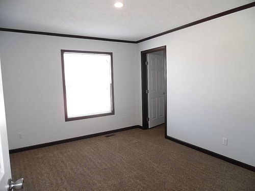5th image of 28809 Oakwood Ave