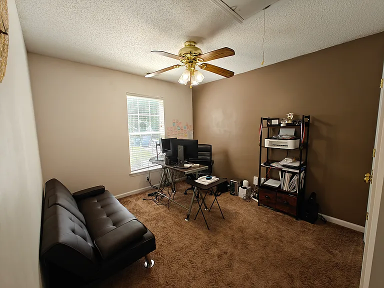 3714 Betterton Ln — Photo 15