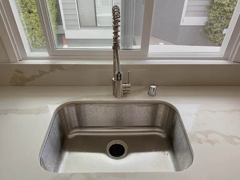 1154 Cypress Ave #1/2 — Photo 4
