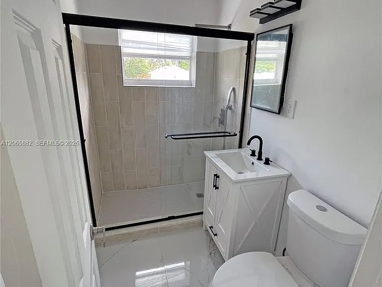 1606 NW 12th Ave — Photo 13