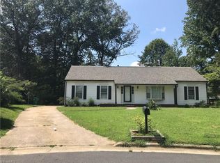 2203 Waynick St, High Point, NC 27265