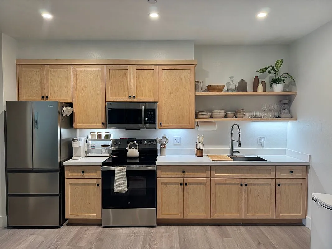 Studio, 1.0 bath, 521 sqft, $2,500 — Photo 4