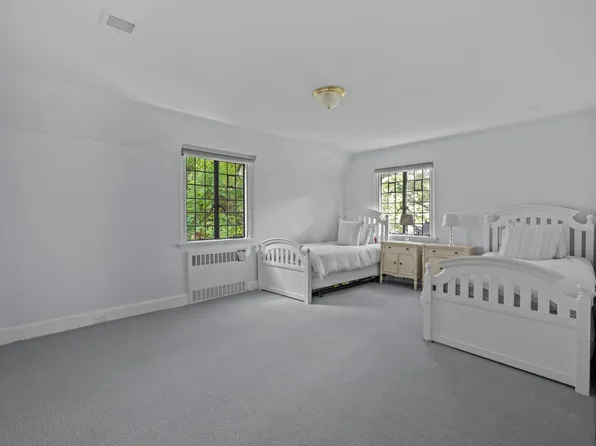 4500 Fieldston Road image 16 of 17