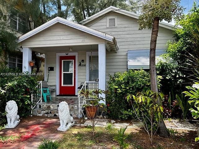 1st image of 7729 Carlyle Ave