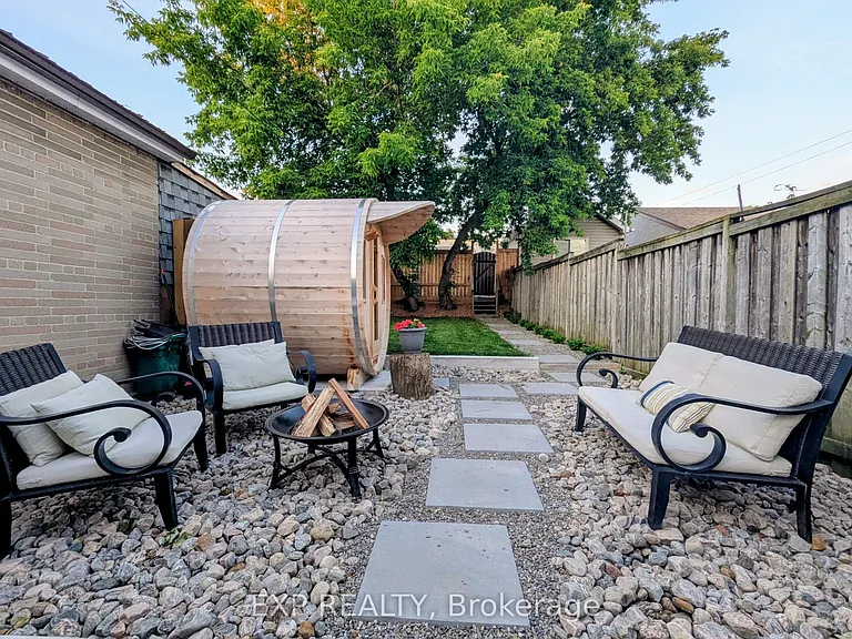 37 Gilbert Ave — Photo 28