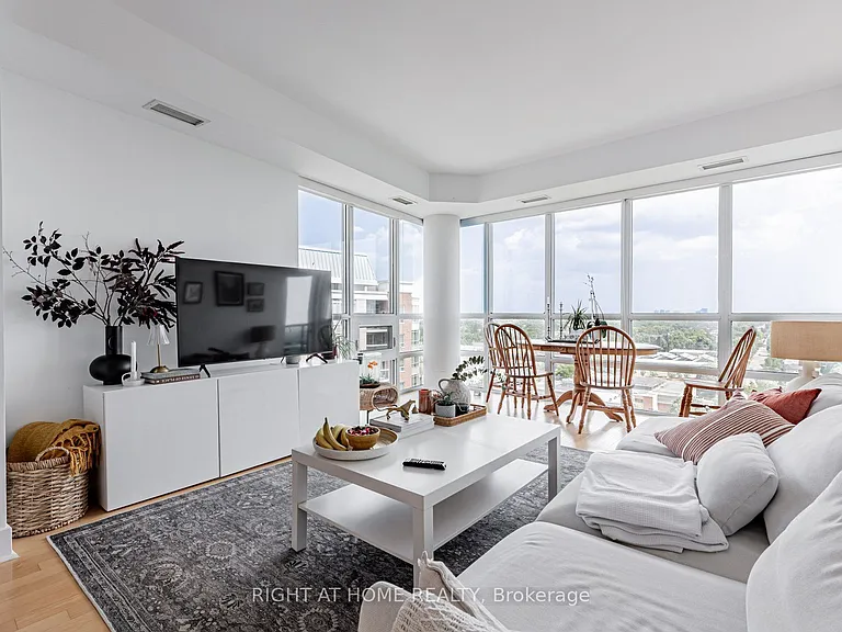26 Norton Ave #1603 — Photo 10